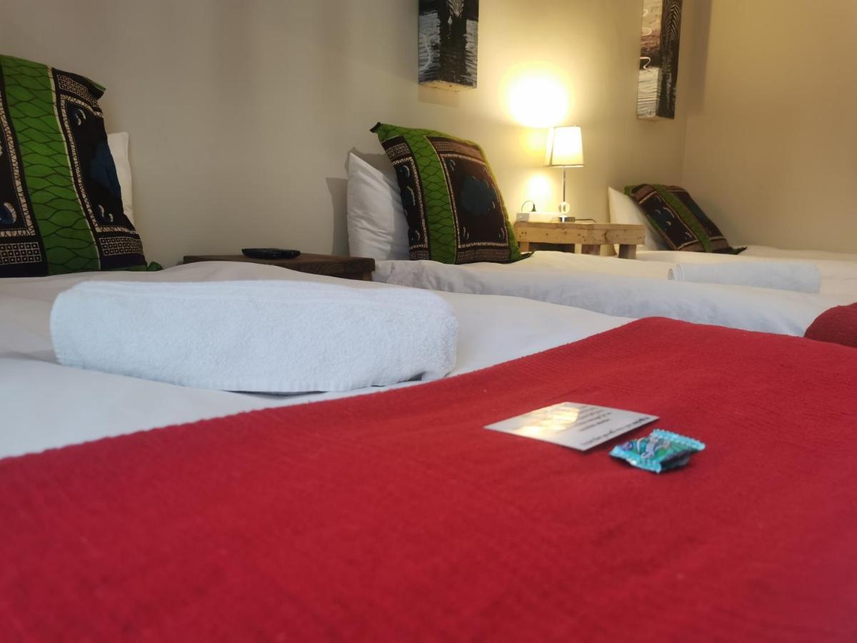 Sun Deck Lodge Hartbeespoort Luaran gambar