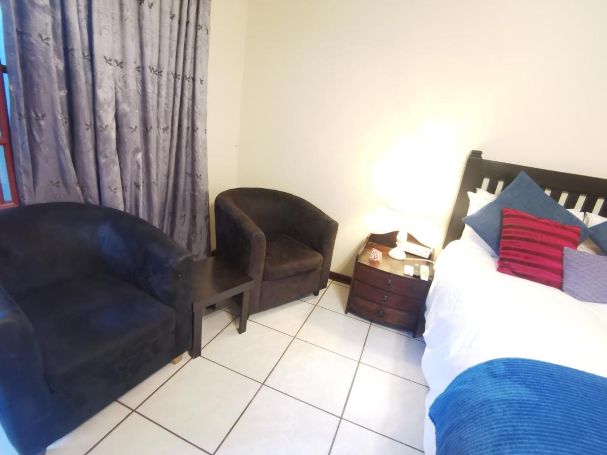 Sun Deck Lodge Hartbeespoort Luaran gambar