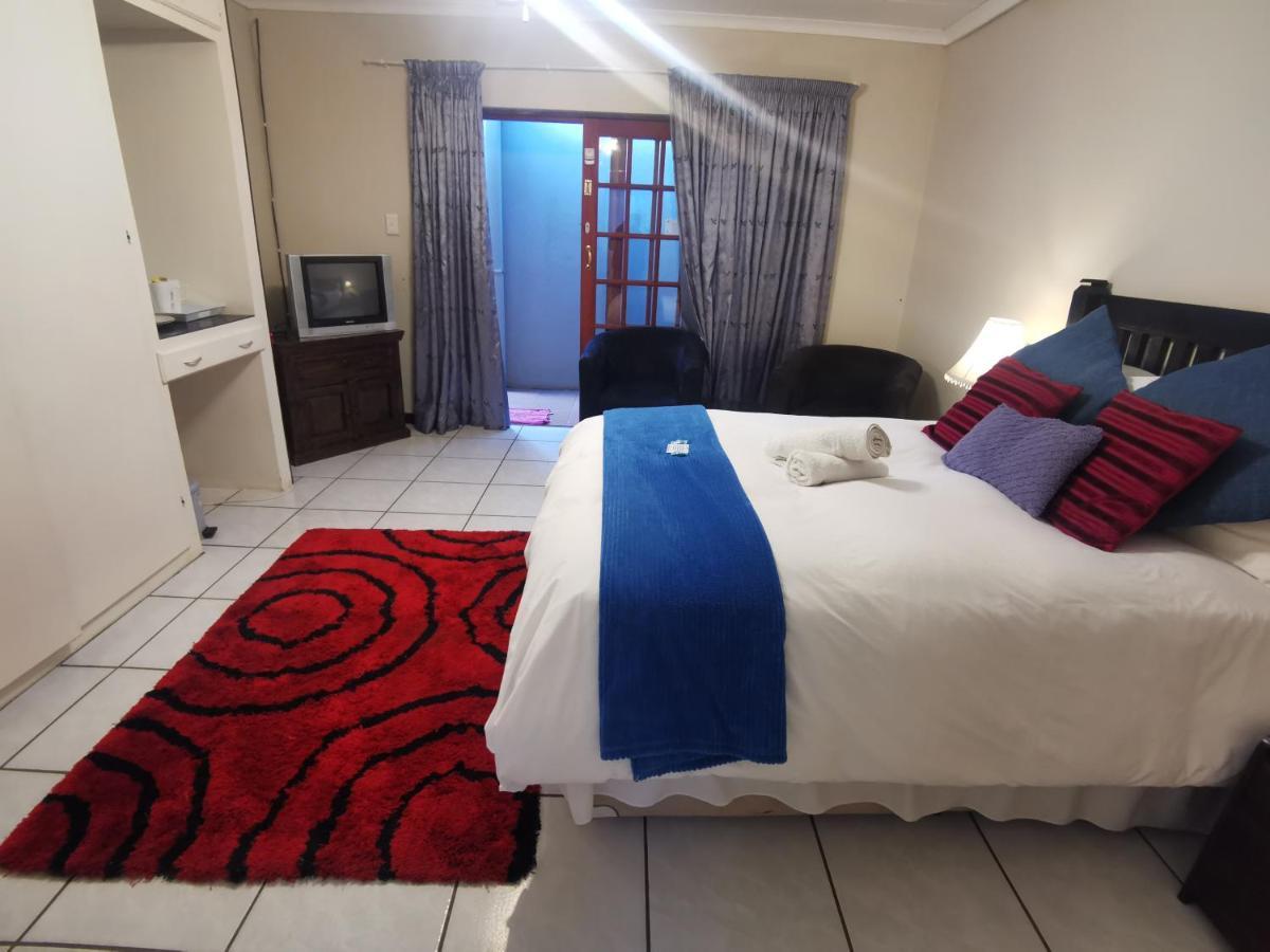 Sun Deck Lodge Hartbeespoort Luaran gambar