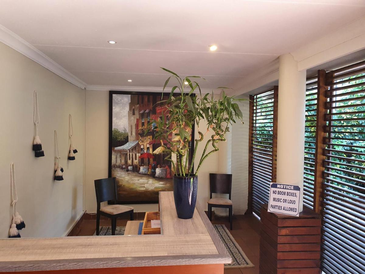 Sun Deck Lodge Hartbeespoort Luaran gambar