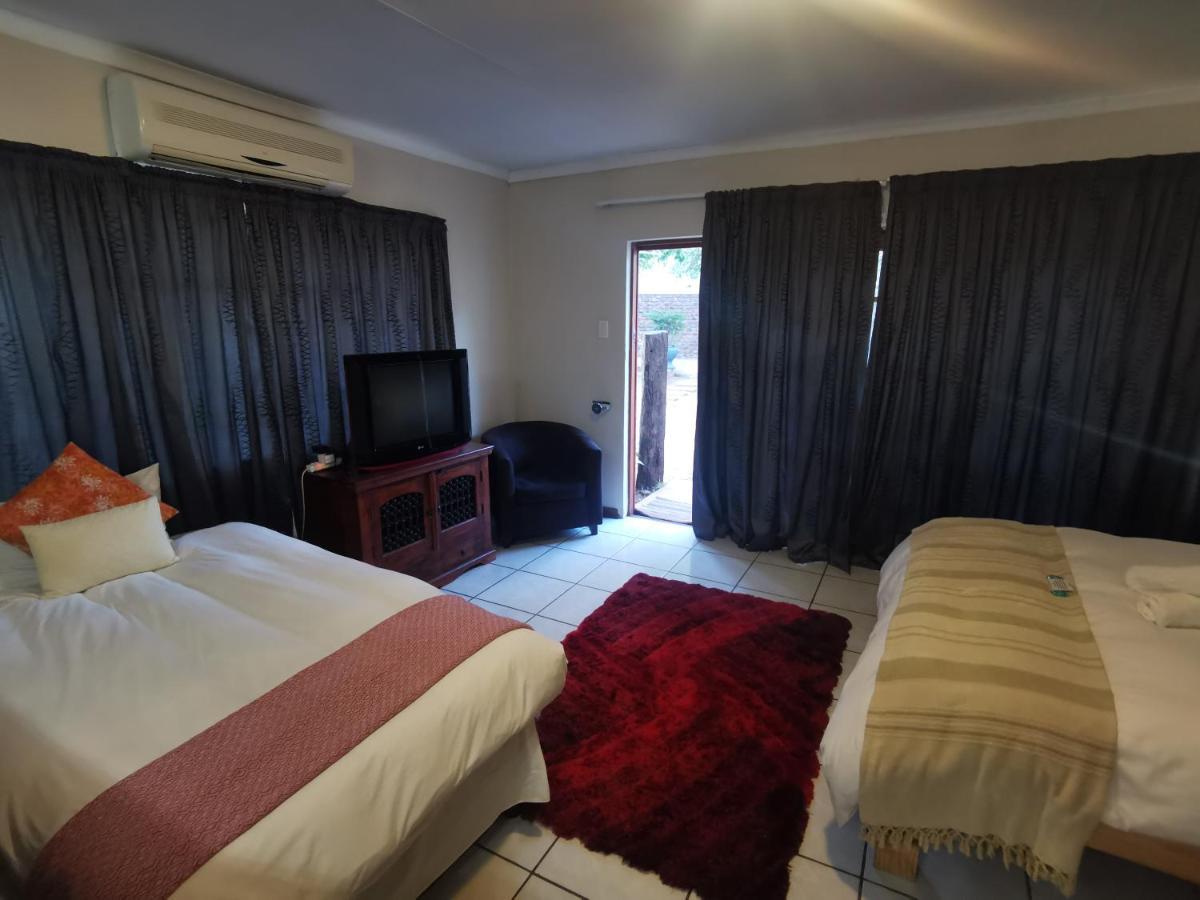 Sun Deck Lodge Hartbeespoort Luaran gambar