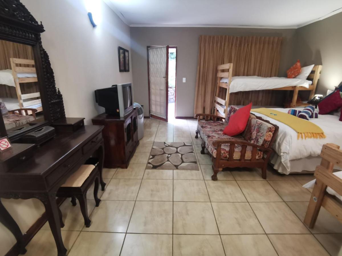Sun Deck Lodge Hartbeespoort Luaran gambar