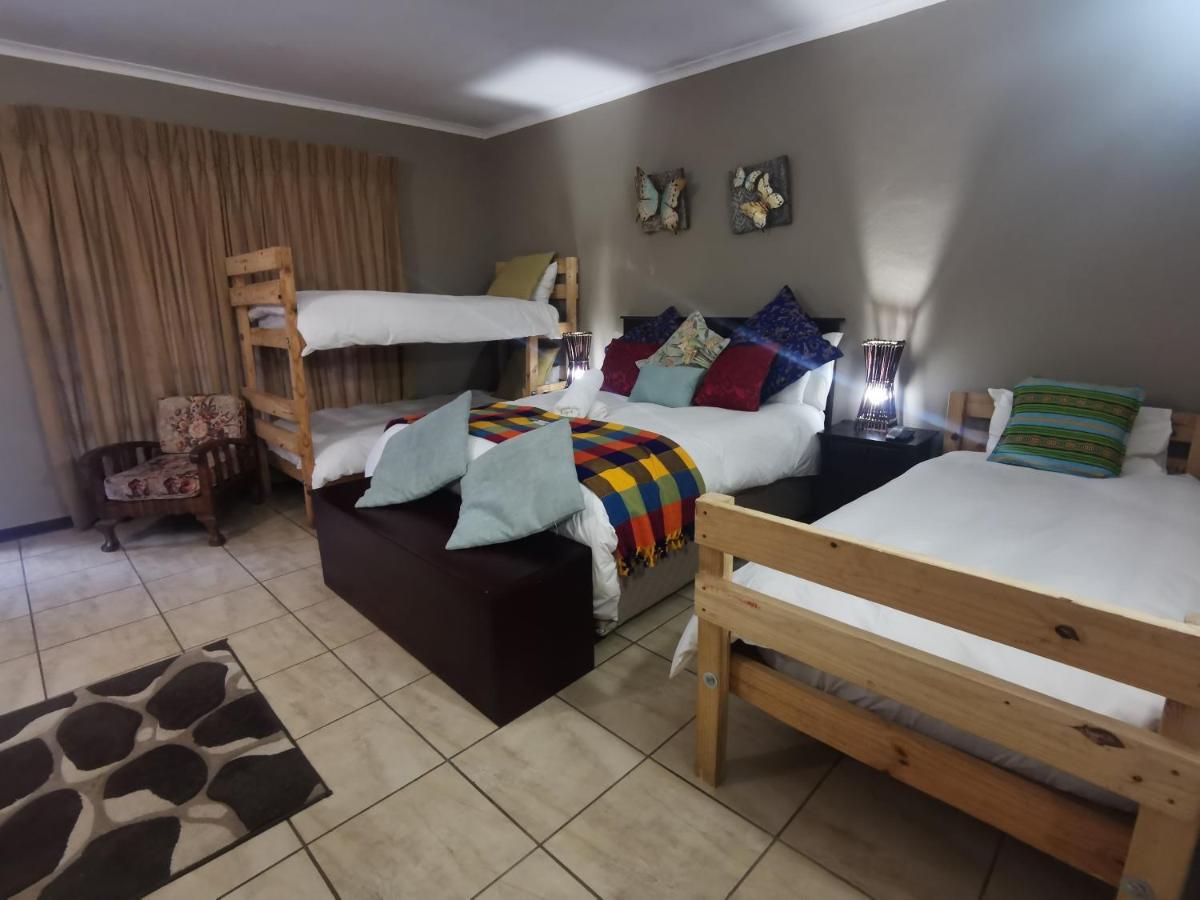 Sun Deck Lodge Hartbeespoort Luaran gambar