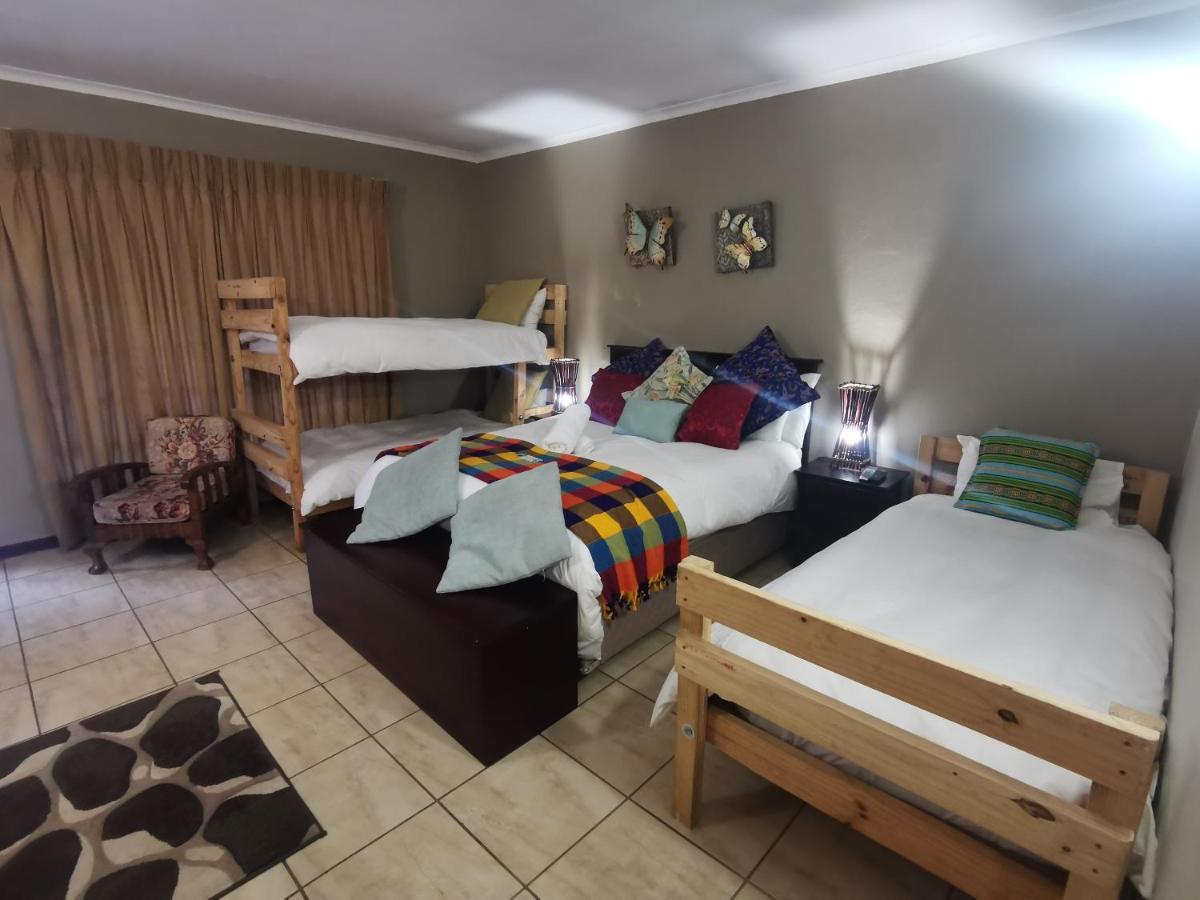 Sun Deck Lodge Hartbeespoort Luaran gambar